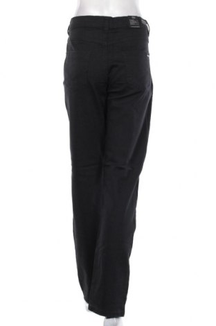 Дамски панталон Jensen, Размер M, Цвят Черен, 71% памук, 26% полиестер, 3% еластан, Цена 81,75 лв.