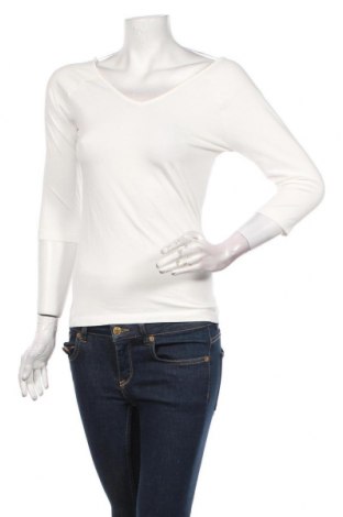 Γυναικεία μπλούζα ONLY, Μέγεθος M, Χρώμα Λευκό, 96% βαμβάκι, 4% ελαστάνη, Τιμή 11,55 €
