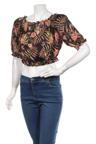 Γυναικεία μπλούζα Pull&Bear, Μέγεθος M, Χρώμα Πολύχρωμο, 99% πολυεστέρας, 1% ελαστάνη, Τιμή 9,40 €