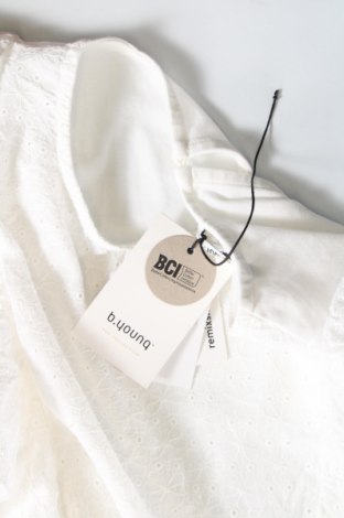 Damen Shirt B.Young, Größe M, Farbe Weiß, Preis 20,62 €