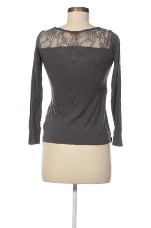 Дамска блуза Camaieu, Размер XS, Цвят Сив, Цена 4,37 лв.