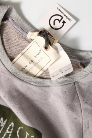 Damen Shirt Circle of  Trust, Größe M, Farbe Grau, Preis € 19,87