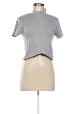 Γυναικεία μπλούζα Fb Sister, Μέγεθος L, Χρώμα Γκρί, Τιμή 2,94 €