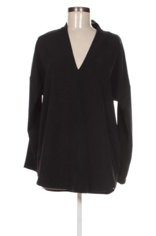 Γυναικεία μπλούζα Gina Tricot, Μέγεθος M, Χρώμα Μαύρο, Τιμή 2,97 €