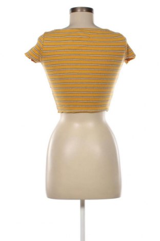 Γυναικεία μπλούζα Pull&Bear, Μέγεθος M, Χρώμα Κίτρινο, Τιμή 3,41 €