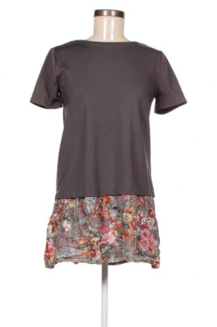 Damen Shirt Pull&Bear, Größe S, Farbe Grau, Preis € 3,31