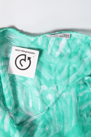 Damen Shirt Young Dimension, Größe S, Farbe Mehrfarbig, Preis 2,69 €
