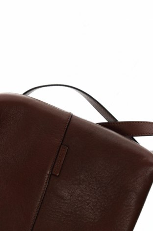 Дамска чанта Marc O'Polo, Цвят Кафяв, Цена 179,50 лв.