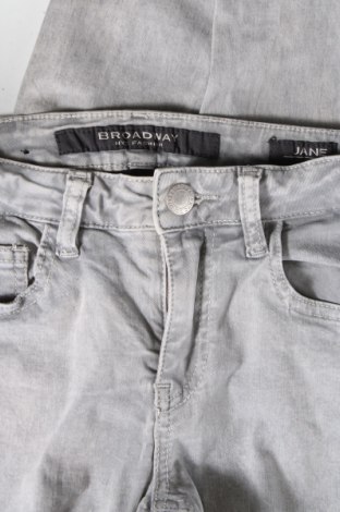 Damen Jeans Broadway, Größe XS, Farbe Grau, Preis € 7,59