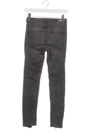 Damen Jeans Cropp, Größe XS, Farbe Grau, Preis 4,45 €