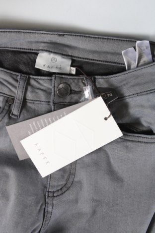 Damen Jeans Kaffe, Größe XS, Farbe Grau, Preis € 13,46