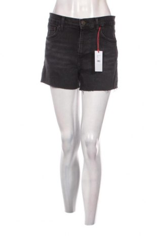 Γυναικείο κοντό παντελόνι BDG, Μέγεθος M, Χρώμα Γκρί, Τιμή 29,69 €