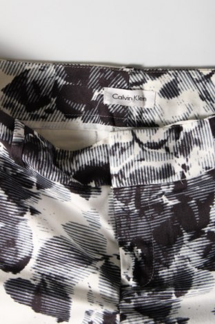 Дамски къс панталон Calvin Klein, Размер XS, Цвят Многоцветен, Цена 64,00 лв.