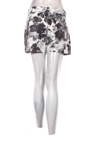 Дамски къс панталон Calvin Klein, Размер XS, Цвят Многоцветен, Цена 32,00 лв.
