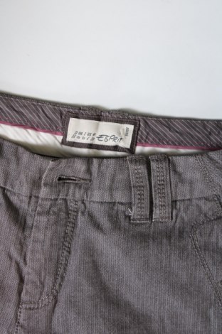 Дамски къс панталон Esprit, Размер M, Цвят Сив, Цена 20,29 лв.