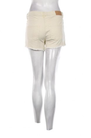 Дамски къс панталон H&M L.O.G.G., Размер S, Цвят Екрю, Цена 19,00 лв.