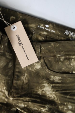 Дамски къс панталон Tom Tailor, Размер S, Цвят Зелен, Цена 72,00 лв.