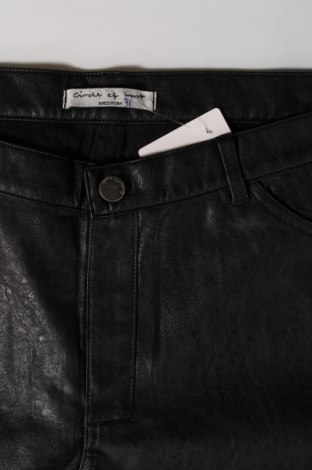 Γυναικείο παντελόνι δερμάτινο Circle of  Trust, Μέγεθος L, Χρώμα Μαύρο, Τιμή 22,13 €