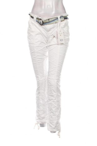 Pantaloni de femei Fresh Made, Mărime M, Culoare Alb, Preț 31,48 Lei