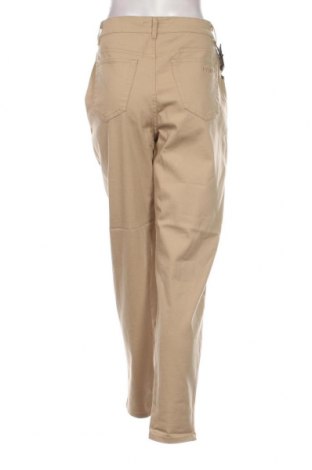 Дамски панталон Tailor, Размер M, Цвят Бежов, Цена 13,43 лв.