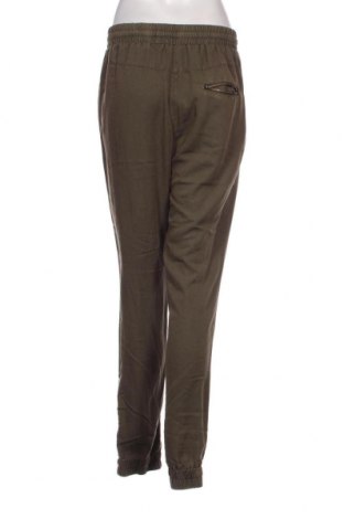 Дамски панталон Vero Moda, Размер M, Цвят Зелен, Цена 8,05 лв.