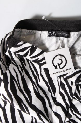 Pantaloni de femei Zara, Mărime S, Culoare Alb, Preț 51,00 Lei