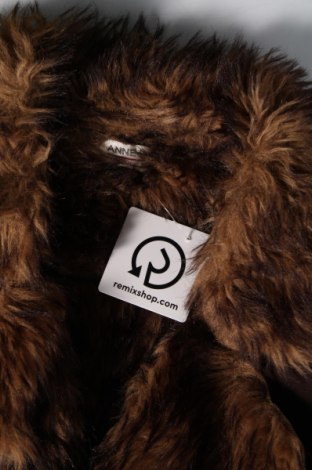 Дамско палто Anne L., Размер M, Цвят Кафяв, Цена 37,45 лв.