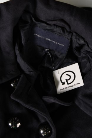 Дамско палто French Connection, Размер M, Цвят Син, Цена 61,09 лв.