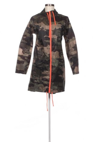 Γυναικείο μπουφάν Milla, Μέγεθος M, Χρώμα Πολύχρωμο, Τιμή 4,42 €