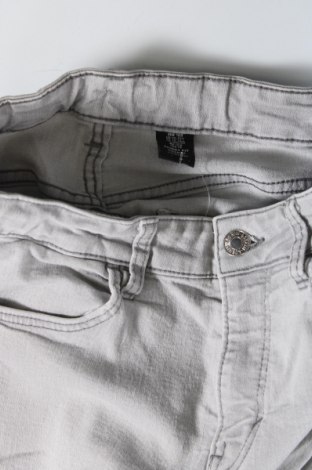 Dziecięce jeansy H&M, Rozmiar 12-13y/ 158-164 cm, Kolor Szary, Cena 80,46 zł