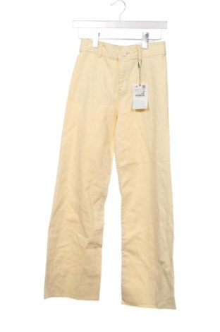 Детски дънки Zara, Размер 13-14y/ 164-168 см, Цвят Жълт, Цена 37,16 лв.