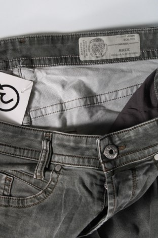Herren Jeans Diesel, Größe M, Farbe Grün, Preis 33,44 €