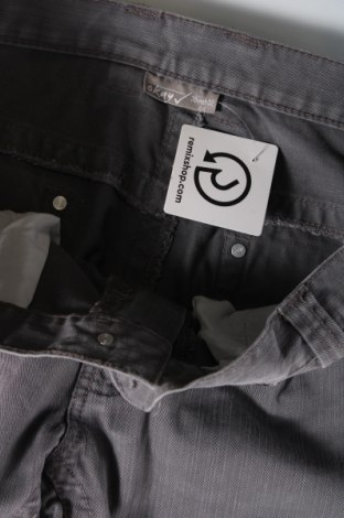 Herren Jeans Okay, Größe S, Farbe Grau, Preis 4,15 €