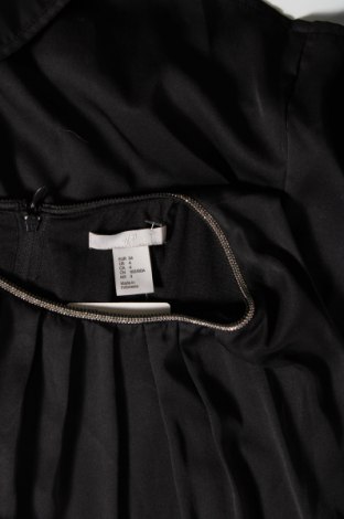 Рокля H&M, Размер XS, Цвят Черен, Цена 29,00 лв.