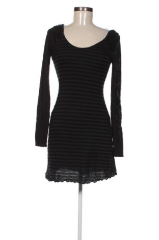 Kleid Killah, Größe M, Farbe Mehrfarbig, Preis 18,04 €