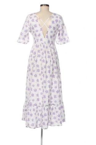 Kleid Monki, Größe S, Farbe Mehrfarbig, Preis 25,26 €