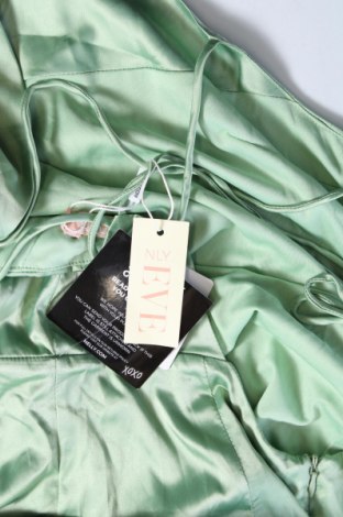 Kleid NLY Eve, Größe S, Farbe Grün, Preis 68,04 €