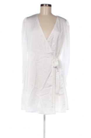 Kleid Nicowa, Größe S, Farbe Weiß, Preis 9,92 €