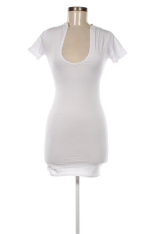 Kleid Pretty Little Thing, Größe S, Farbe Weiß, Preis 32,01 €
