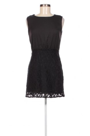 Φόρεμα Pretty Little Thing, Μέγεθος M, Χρώμα Μαύρο, Τιμή 3,95 €