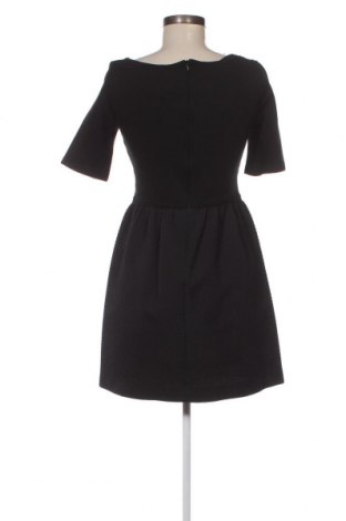 Kleid Tara Jarmon, Größe M, Farbe Schwarz, Preis 64,72 €