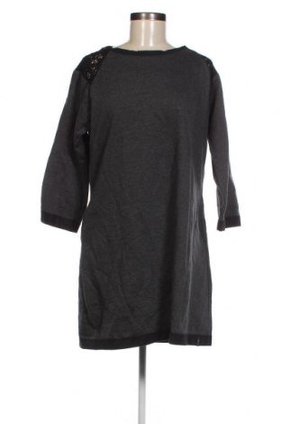 Kleid Trigema, Größe L, Farbe Grau, Preis 3,28 €