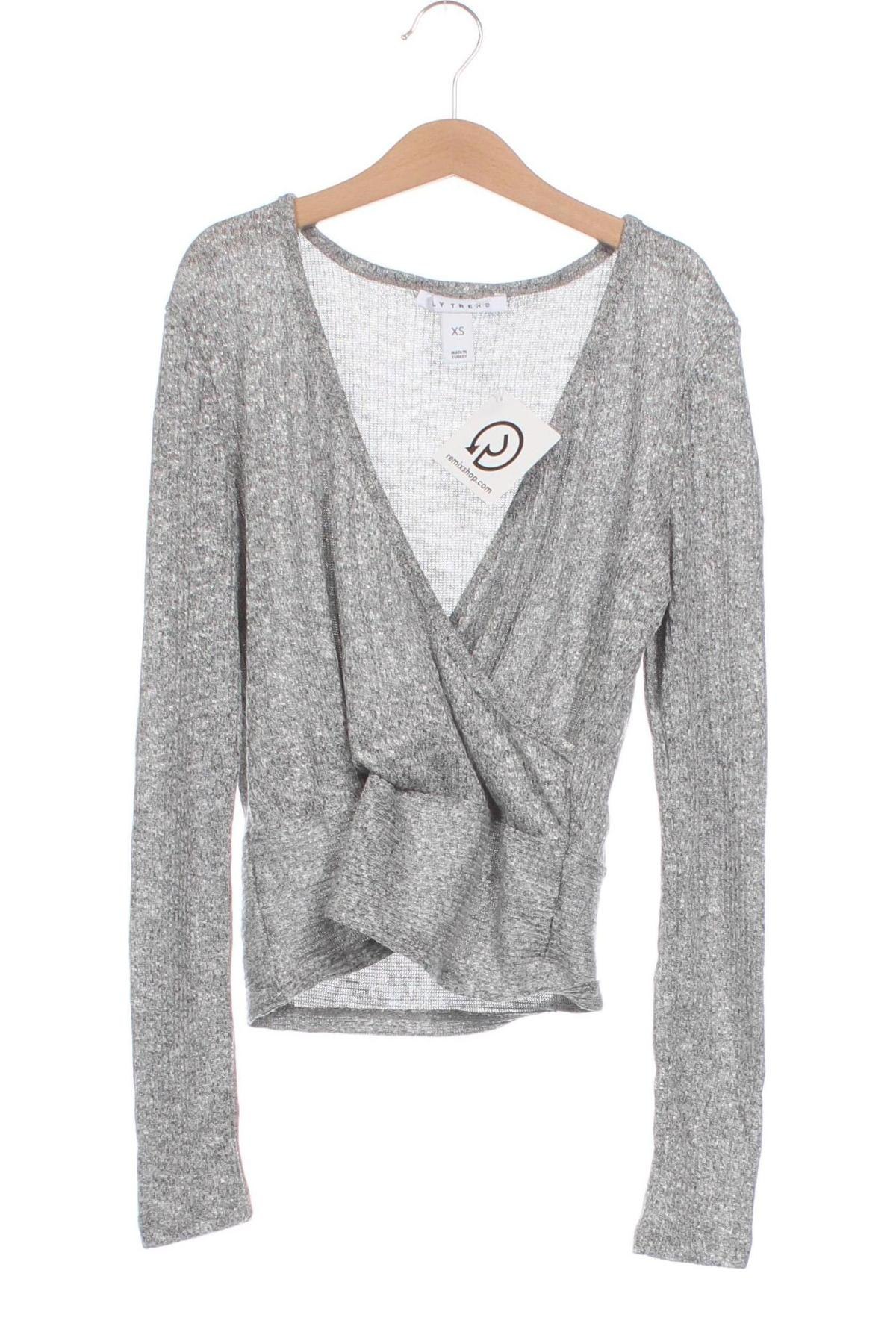 Γυναικεία μπλούζα Nly Trend, Μέγεθος XS, Χρώμα Γκρί, Τιμή 3,06 €