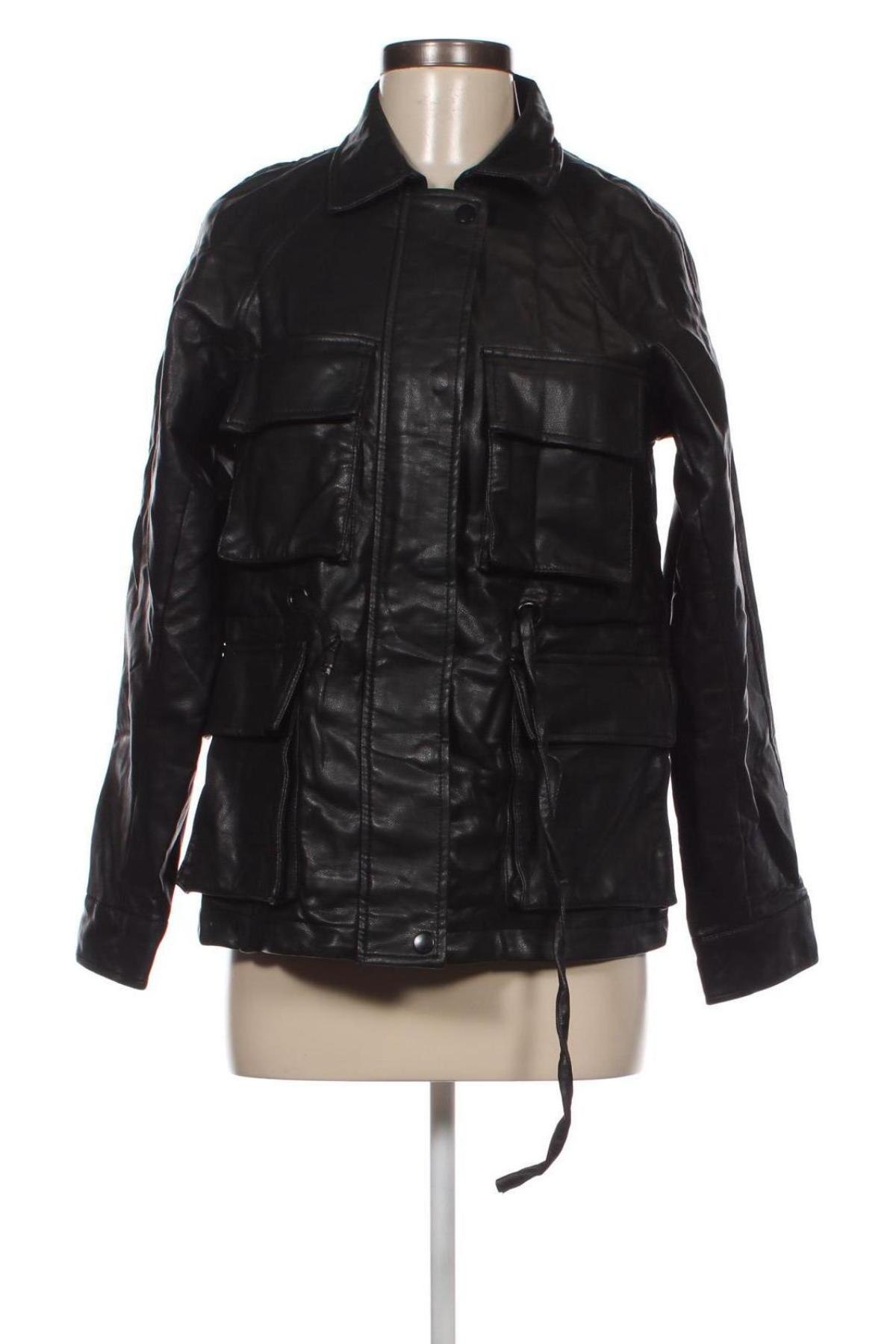 Γυναικείο δερμάτινο μπουφάν Pull&Bear, Μέγεθος XS, Χρώμα Μαύρο, Τιμή 7,58 €