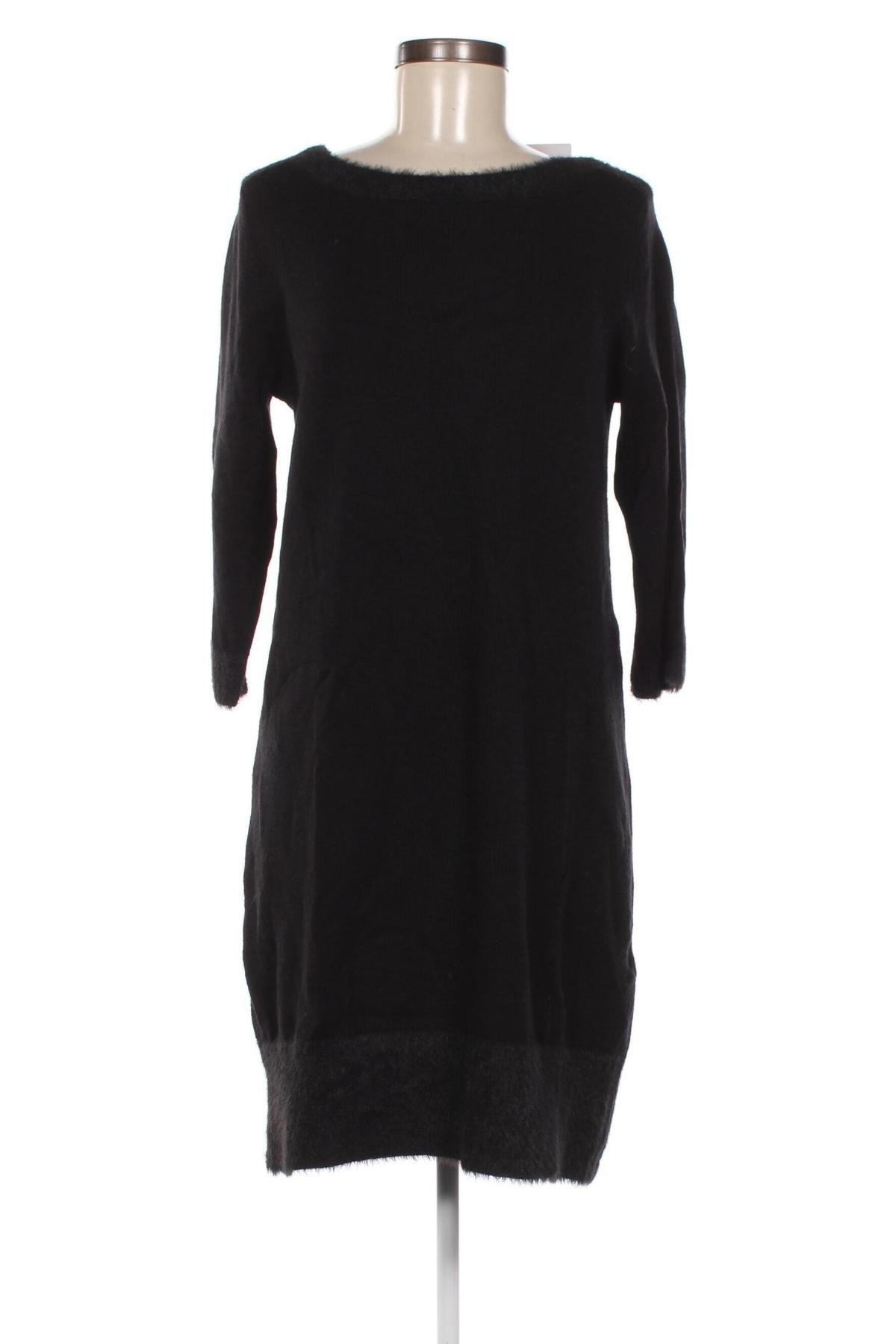 Šaty  S.Oliver Black Label, Velikost M, Barva Černá, Cena  1 141,00 Kč