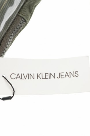 Táska Calvin Klein Jeans, Szín Zöld, Textil, Ár 23 840 Ft