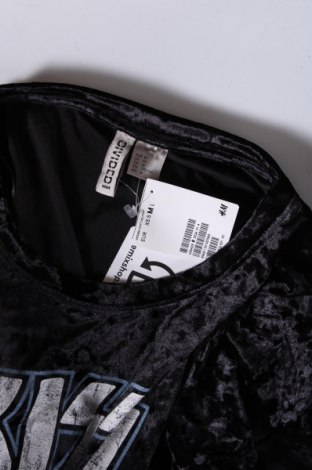 Дамска блуза H&M Divided, Размер M, Цвят Черен, 93% полиестер, 7% еластан, Цена 15,60 лв.