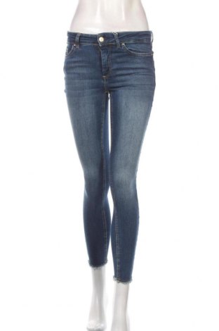 Damskie jeansy ONLY, Rozmiar S, Kolor Niebieski, 92% bawełna, 6% inne włókna, 2% elastyna, Cena 112,13 zł