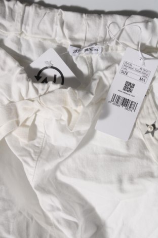 Дамски панталон Zabaione, Размер M, Цвят Бял, 50% памук, 50% полиестер, Цена 46,50 лв.