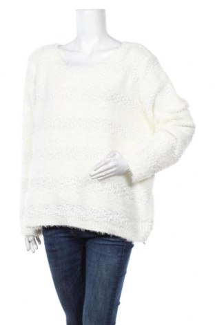Дамски пуловер Takko Fashion, Размер XL, Цвят Бял, 61% полиестер, 38% акрил, 1% метални нишки, Цена 33,60 лв.